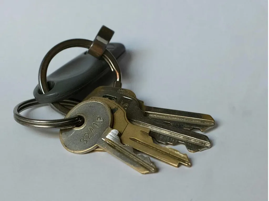 Trousseau de clés avec porte-clés noir en cuir